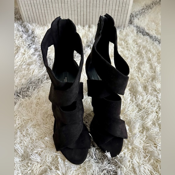 Zara Basic Collection Heels - Picture 6 of 9